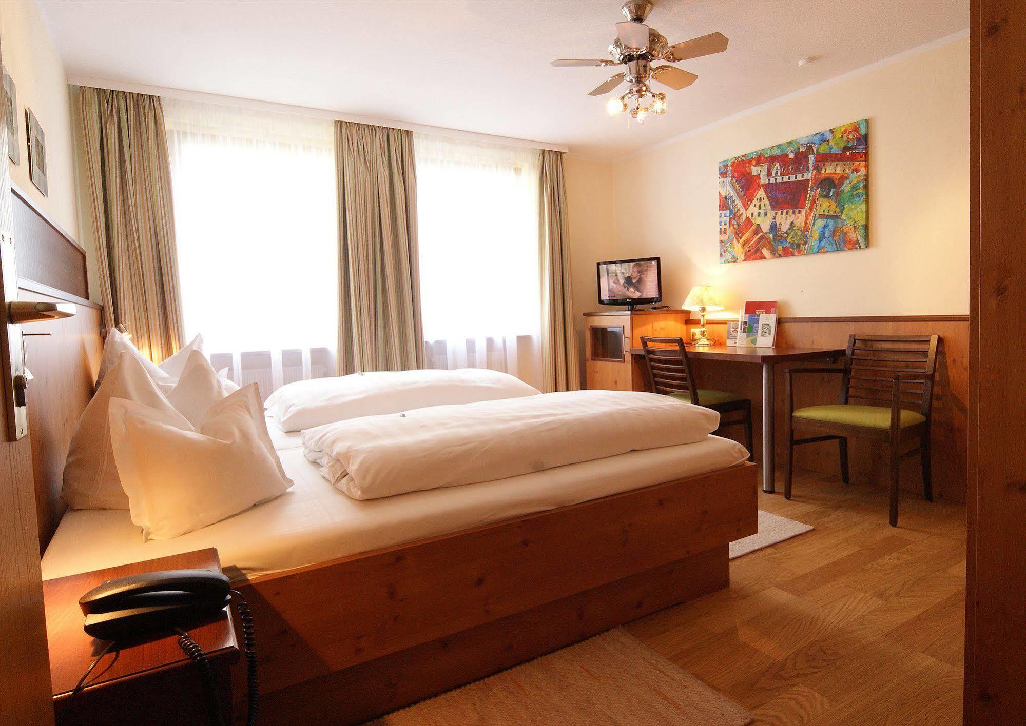 Hotel Brunner آمبرغ المظهر الخارجي الصورة